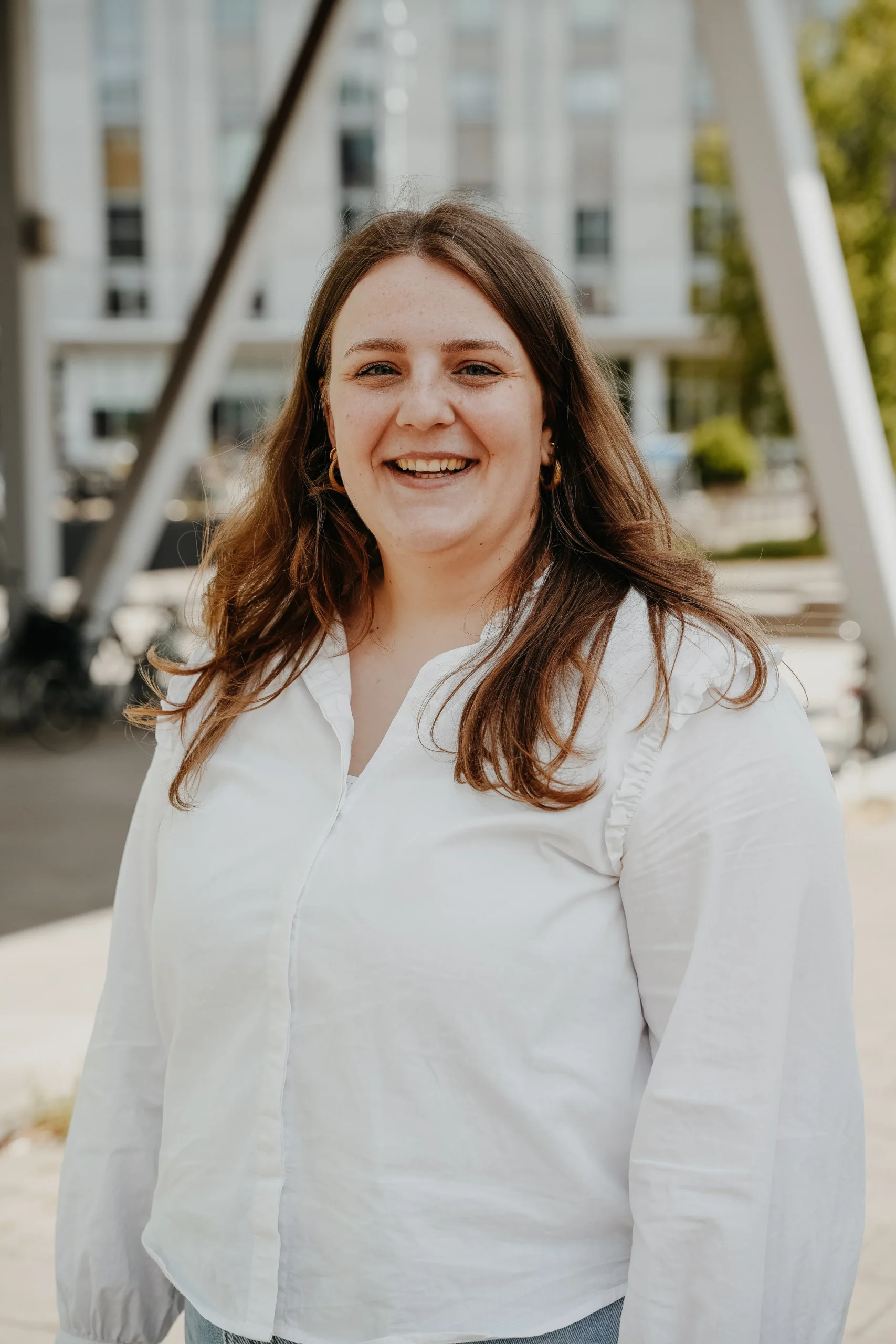 Kirsten van der Kruijs, marketingmedewerker bij Florijn – versterkt de online zichtbaarheid en werkt aan effectieve marketingcampagnes.